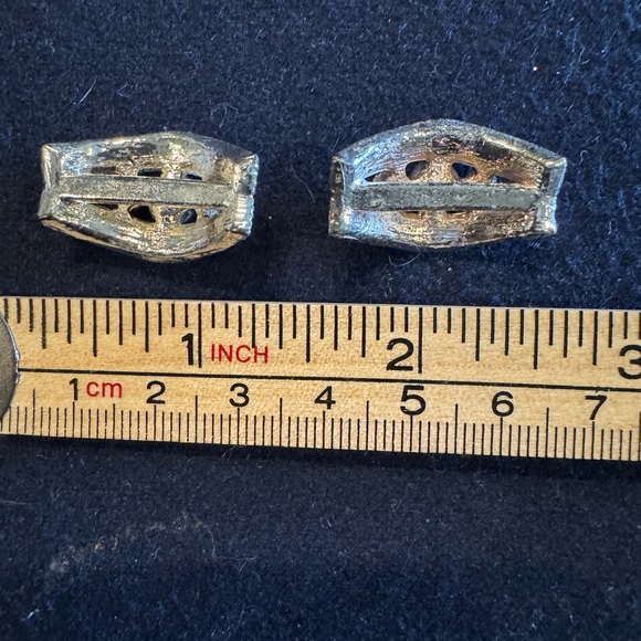 Beautiful Estate Rhinestone Shoe Clips. - Picture 2 of 3